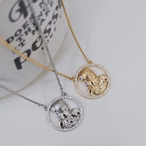 گردنبند ماه تولد