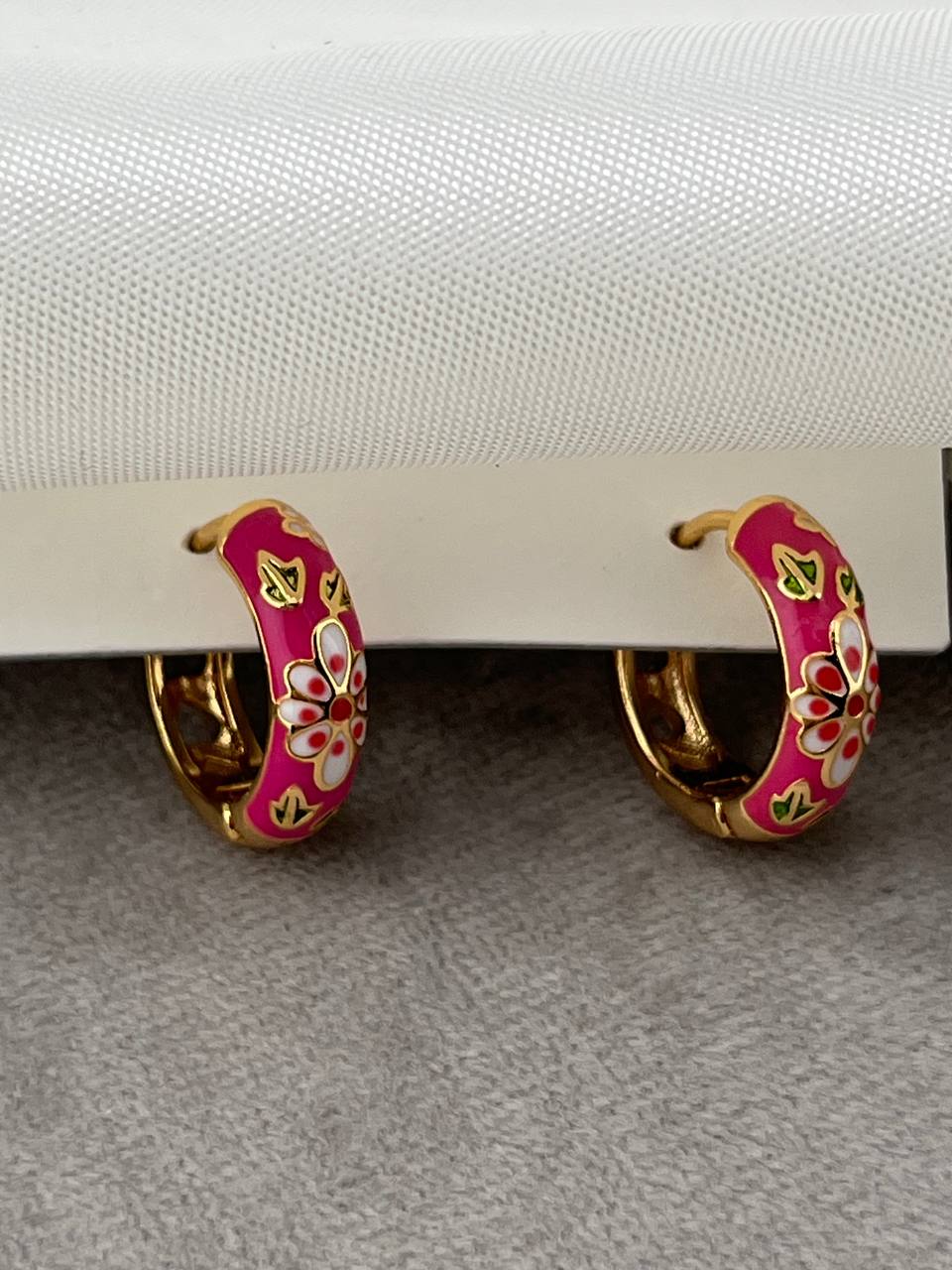 گوشواره میناکاری
